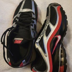 Nike Reax